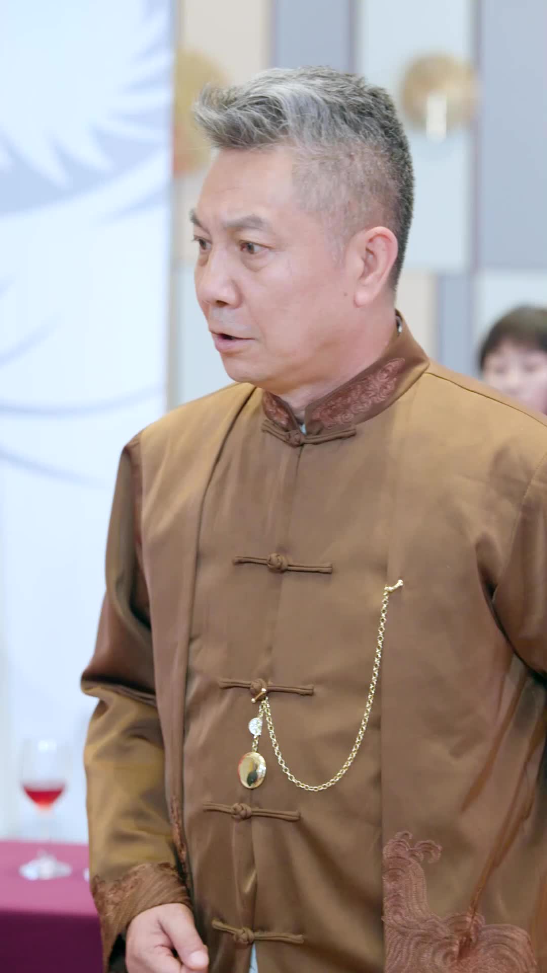 Épisode 36 - Trois Aiguilles pour la Sirène: Le Guérisseur Suprême